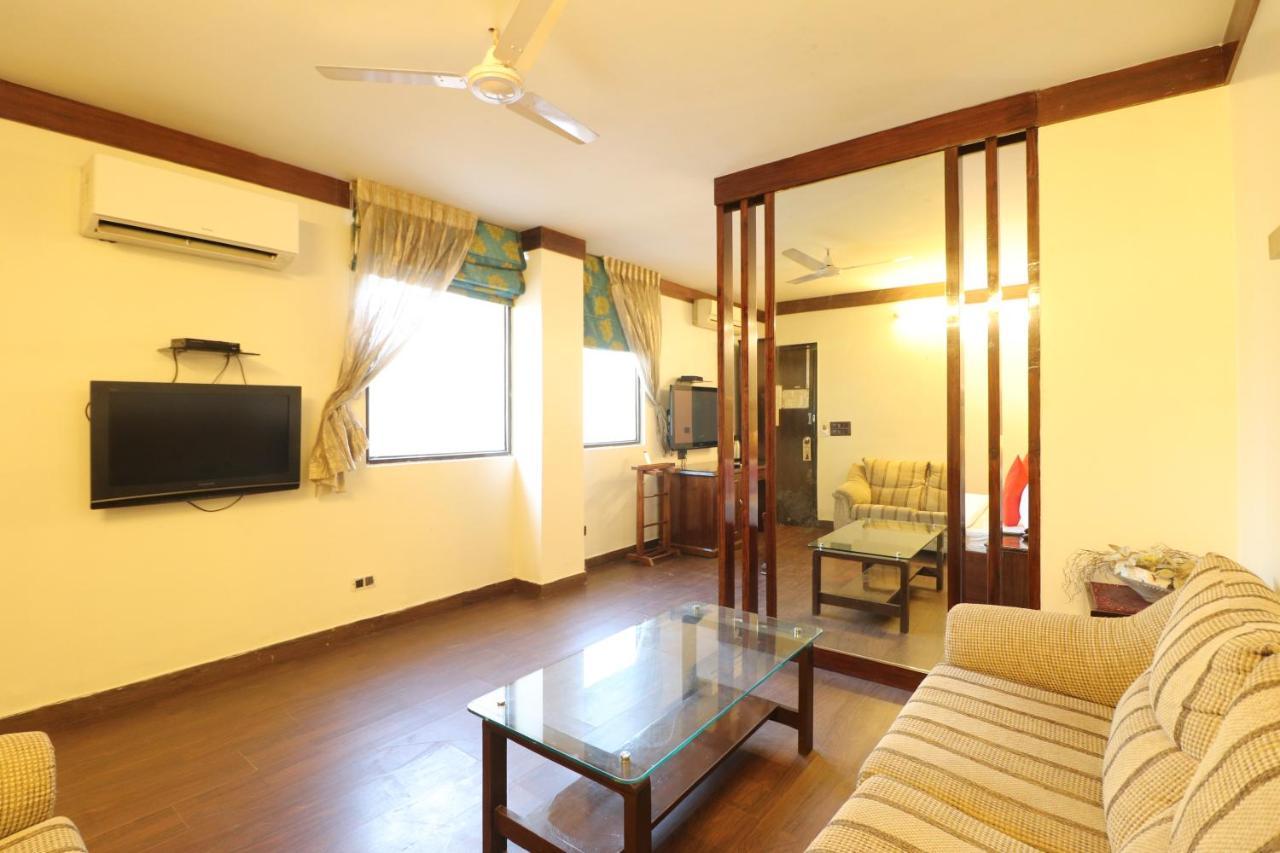Hotel Clark Heights Nowe Delhi Zewnętrze zdjęcie