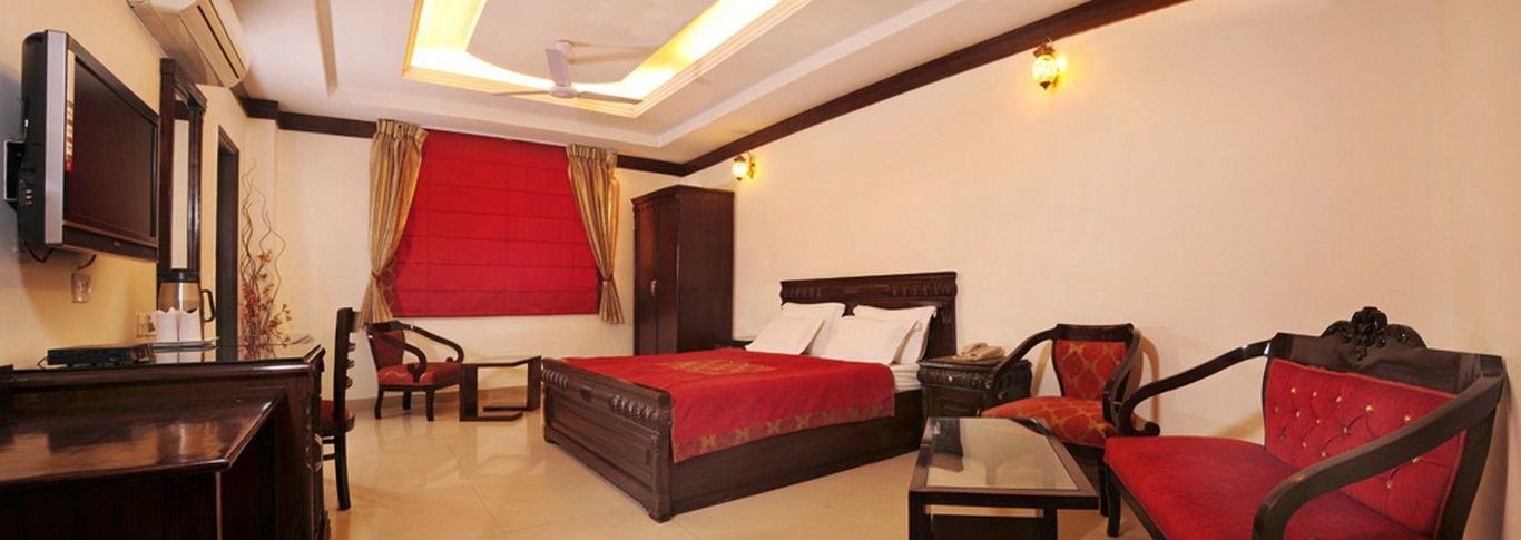 Hotel Clark Heights Nowe Delhi Zewnętrze zdjęcie