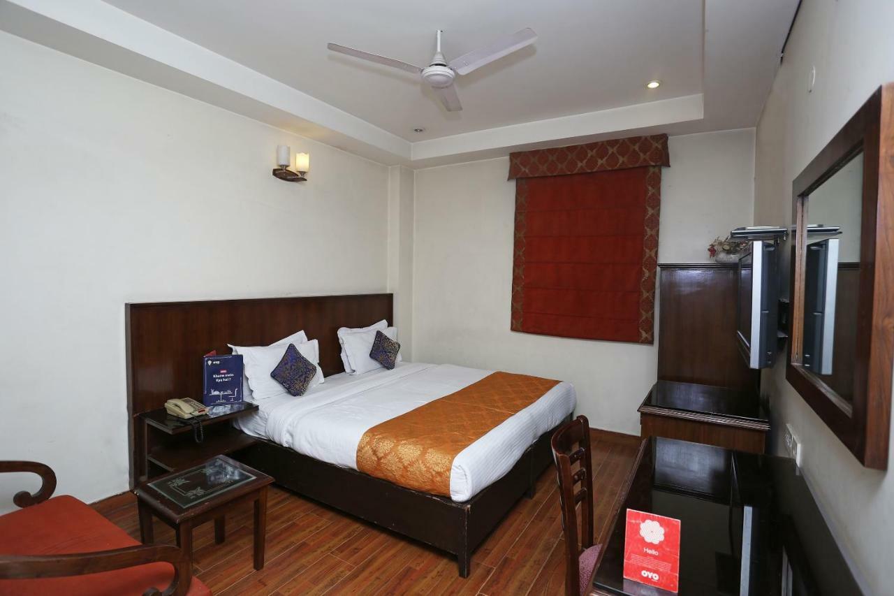 Hotel Clark Heights Nowe Delhi Zewnętrze zdjęcie